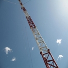 15 - 80m Tinggi Galvanis 3 Berkaki Tubular Steel Tower Untuk Telekomunikasi