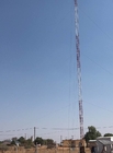 Menara Baja Telekomunikasi Guyed Mast Lattice Dengan Galvanis 72m 92m