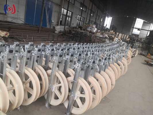 30-150KG Kapasitas 660 Seri Stringing Block Dengan Beban Nominasi 20-60KN