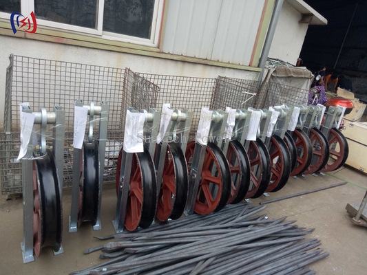 Kecepatan tinggi tahan konduktor Stringing Alat untuk baja kawat tali traksi dan memutar
