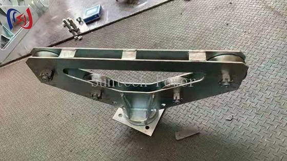 Heavy Duty Inner Suspended Lattice Gin Pole Untuk Konstruksi Menara Transmisi