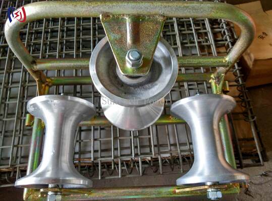 Professional Corner Ground Roller Tri-Sheave untuk Perlindungan 90 Degree Bend dengan Desain Kargo Nomor 10KN dan Tahan Korosi