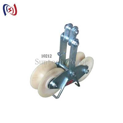 Tandem Sheave Stringing Block 25KN untuk Bundle Conductor dengan Aluminium Sheave