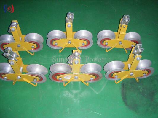 Tandem Sheave Stringing Block 25KN untuk Bundle Conductor dengan Aluminium Sheave