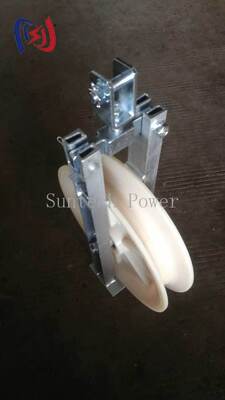 Blok Merangkai OPGW 20-50KN dengan Sheave Nilon 660x110mm dan Desain Lurus untuk Pemasangan Kabel Serat Optik