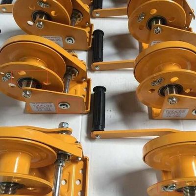 Self Locking Screw Ss 304 2600lbs Manual Hand Crank Winch