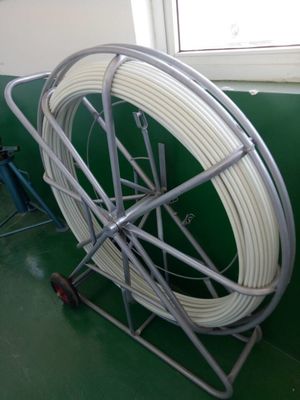 Kabel Serat Optik Bawah Tanah Fiberglass Duct Wire Rod Fish Tape Untuk Menarik Kabel
