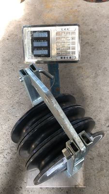 Blok Merangkai Katrol Kabel Triple Aluminium Sheaves Dengan Dilapisi Karet