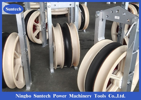 Jalur Transmisi Bundel Triple Conductor Pulley Block 660mm Dengan Cast Steel Sheave