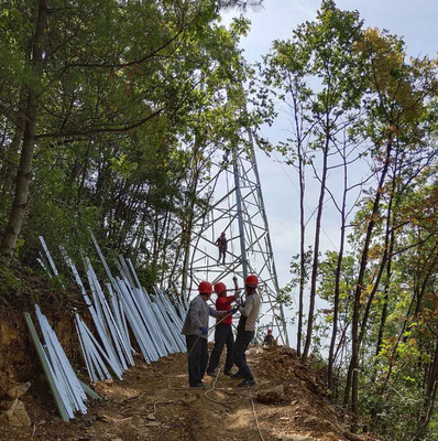 110kV 132kV 4 Menara Transmisi Seluler Baja Sudut Berkaki