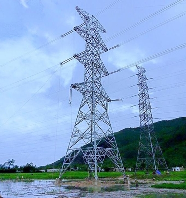 110KV Telekomunikasi Q235 Q345 Q420 Steel Lattice Towers