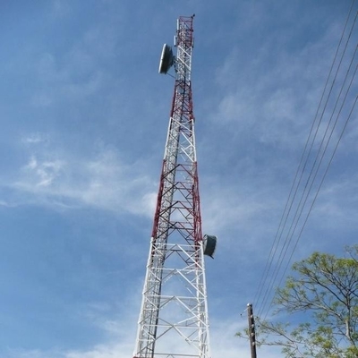 Telekomunikasi Angle 50m Metal Antena Tower Q420 Dengan Pagar Palisade