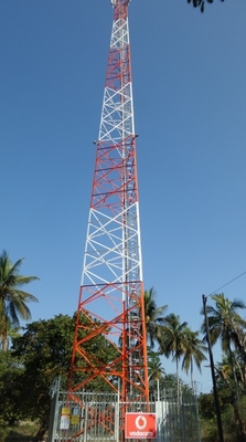 Menara Baja Telekomunikasi 33KV Sudut Berkaki Tiga Dengan Antena & Braket Mw