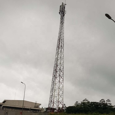 Menara Komunikasi Pendukung Mandiri Berkaki Empat Baja Sudut Untuk Telekomunikasi
