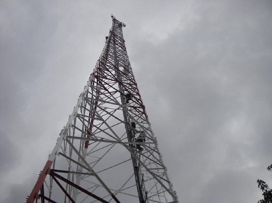 Menara Telekomunikasi Galvanisasi Hot Dip 3 Atau 4 Kaki