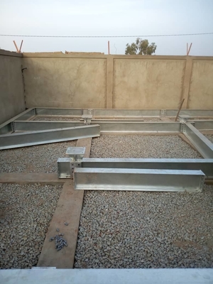 Hot Dip Galvanized Steel Q345 Q235 Menara Seluler Untuk Telekomunikasi