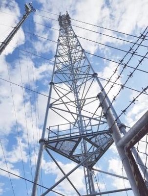 Menara Baja Komunikasi Tubular Berkaki 3 Galvanis
