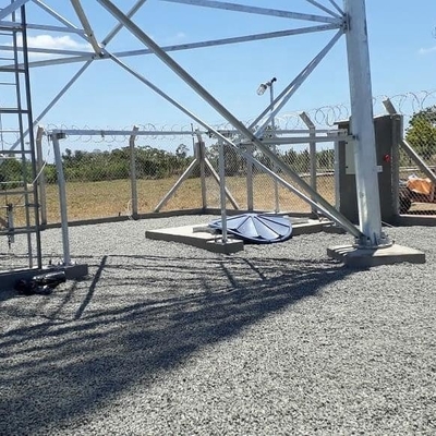 Menara Baja Komunikasi Tubular Berkaki 3 Galvanis